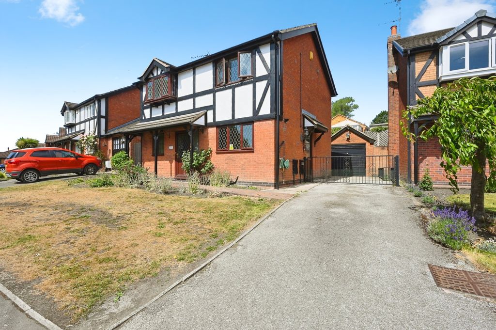 Property photo 1 of 17 Front View