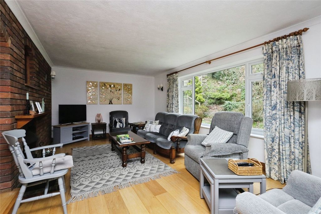 Property photo 3 of 20 Picture No. 37