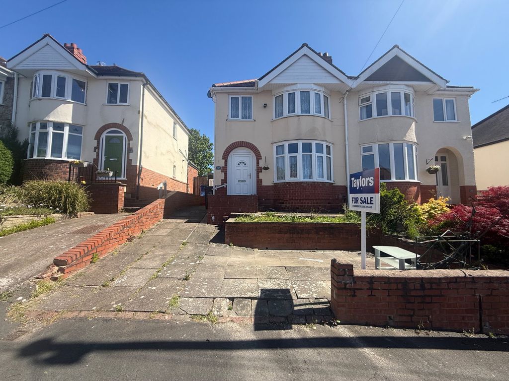 Property photo 1 of 11