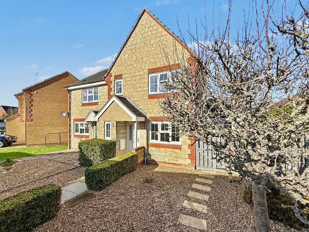 Property photo 2 of 16 Img3797