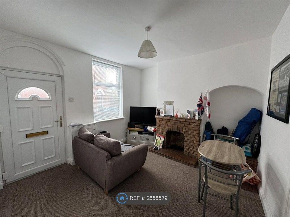 Property photo 3 of 7