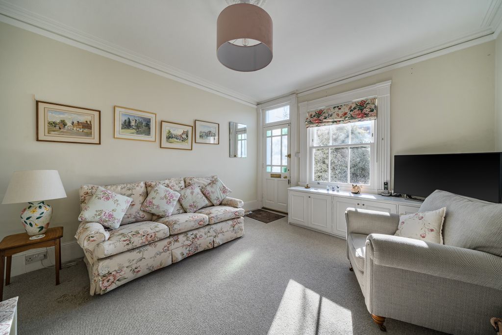 Property photo 3 of 12 1432071-14-69bae061Bb98F