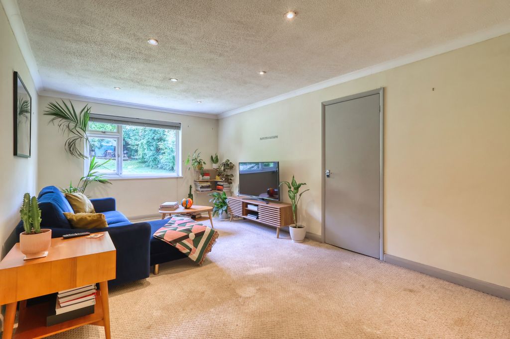 Property photo 2 of 10 Picture No. 06
