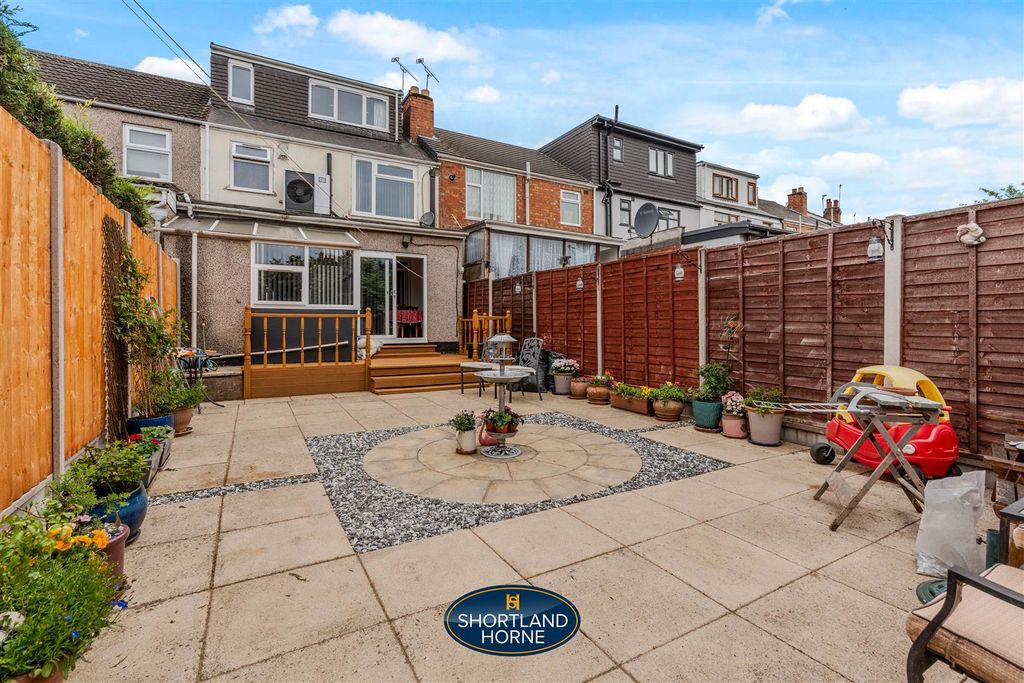 Property photo 2 of 17 Rear Garden