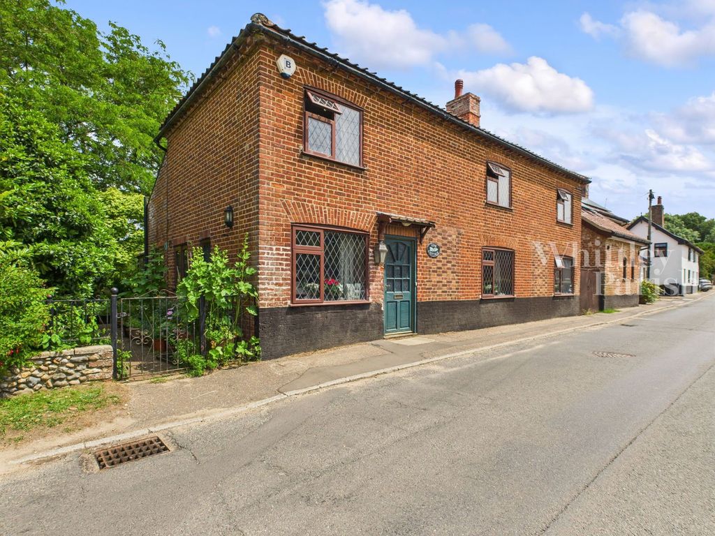 Property photo 2 of 19