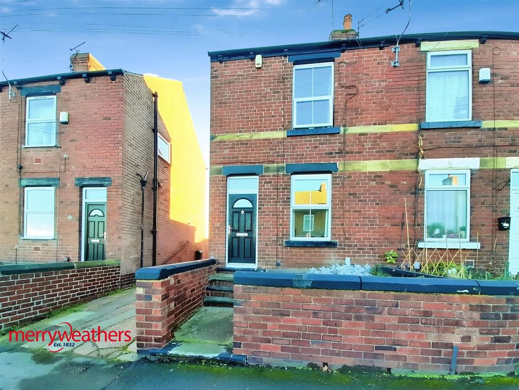 Property photo 1 of 9 Outside