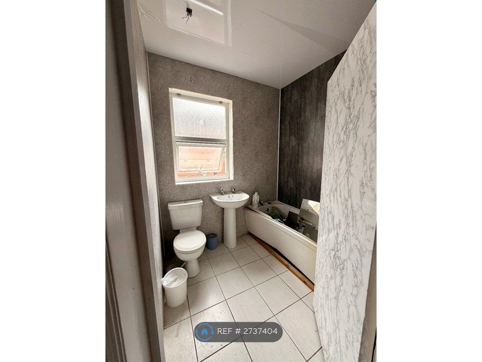 Property photo 3 of 4