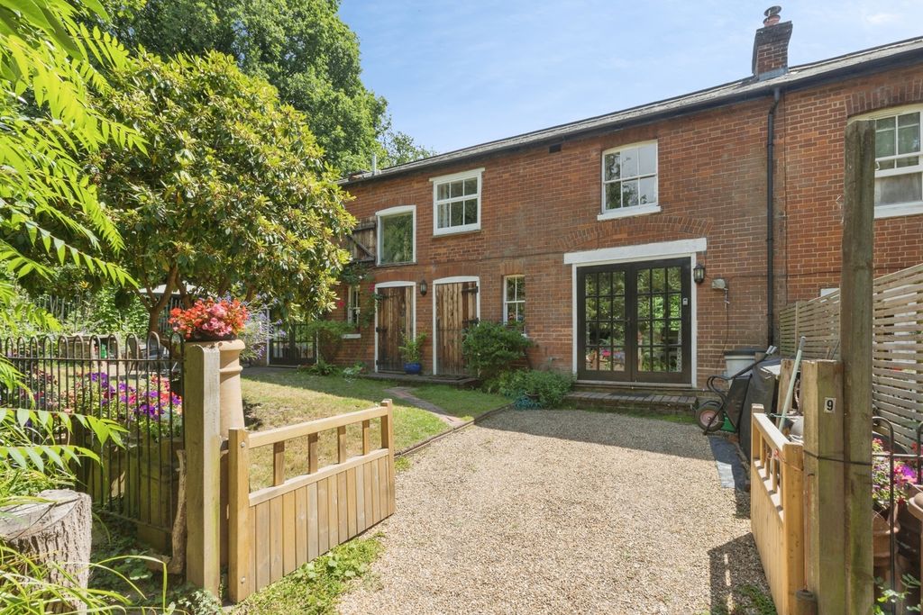 Property photo 1 of 22 Pbox-Img.Jpg