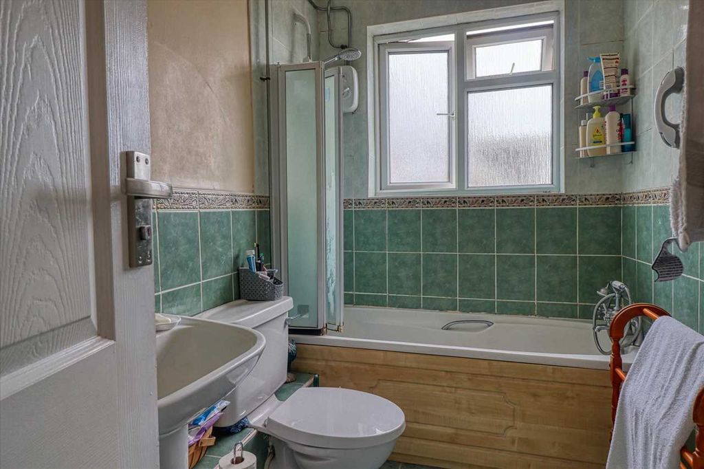 Additional image 12 of 5 bed semi-detached house for saleGreenway, Frinton On Sea CO13