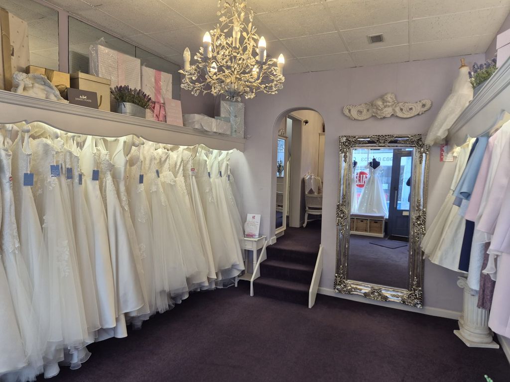 Property photo 2 of 12