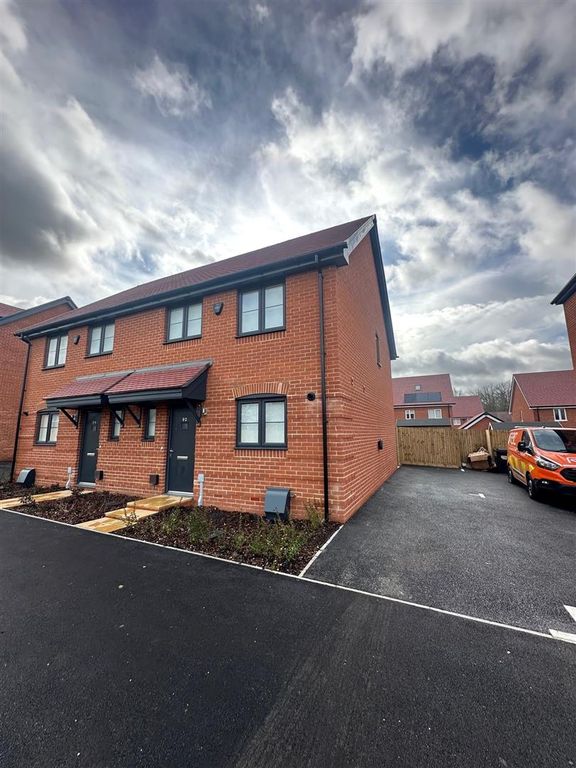 Property photo 1 of 10 92 Beaulieu Road.Jpg