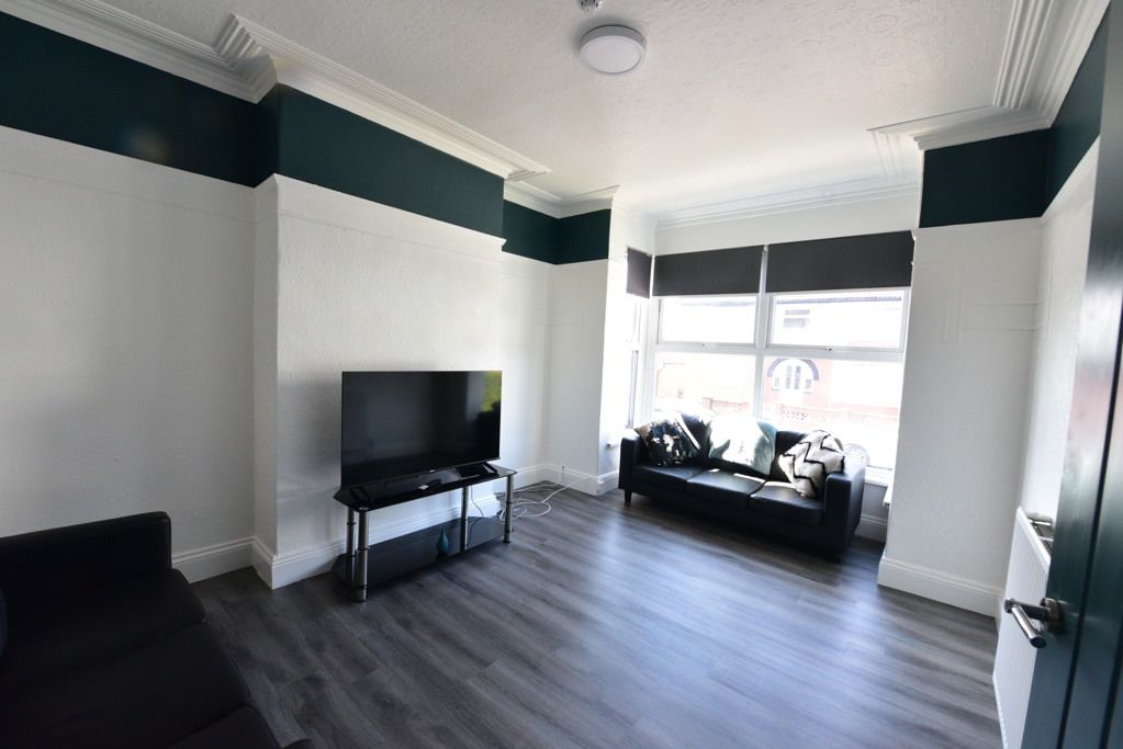 Property photo 3 of 15 Jpg