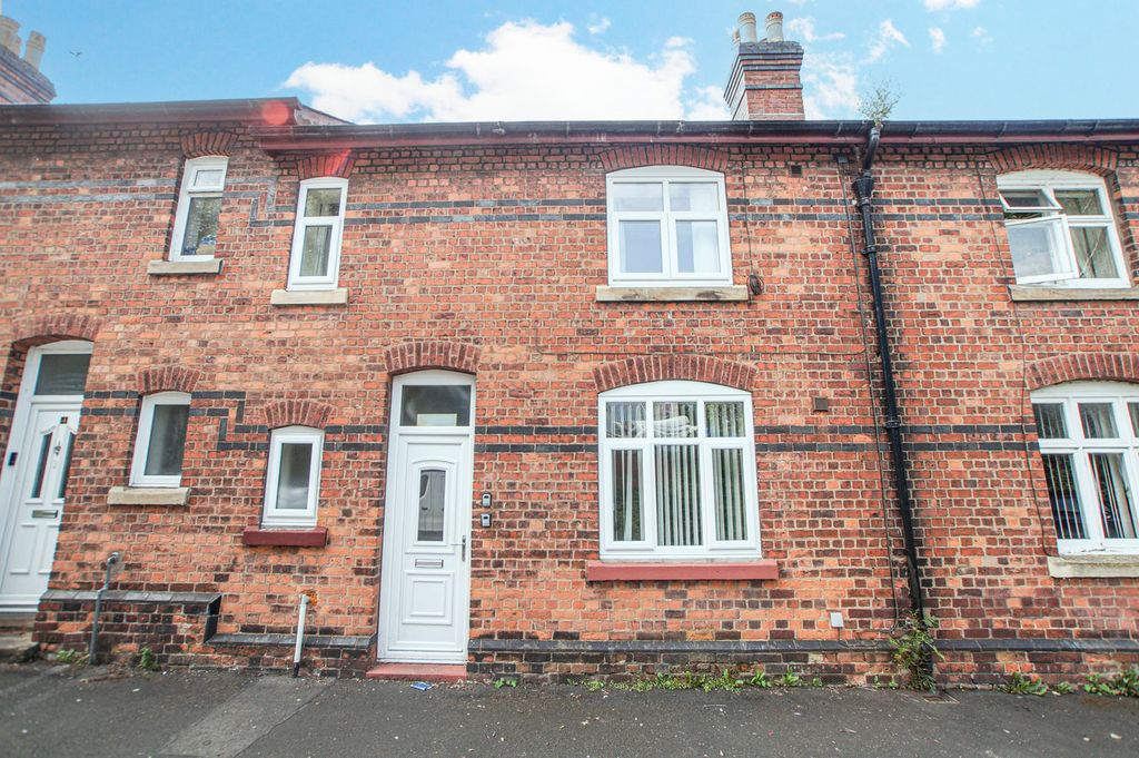 Property photo 1 of 17 External Front