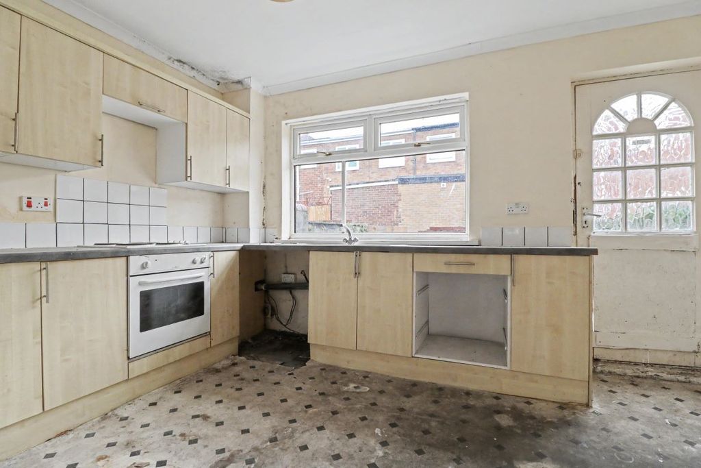 Property photo 3 of 22