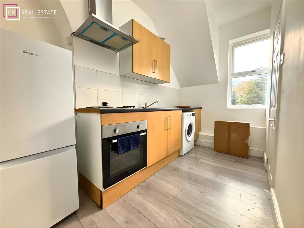 Property photo 2 of 3