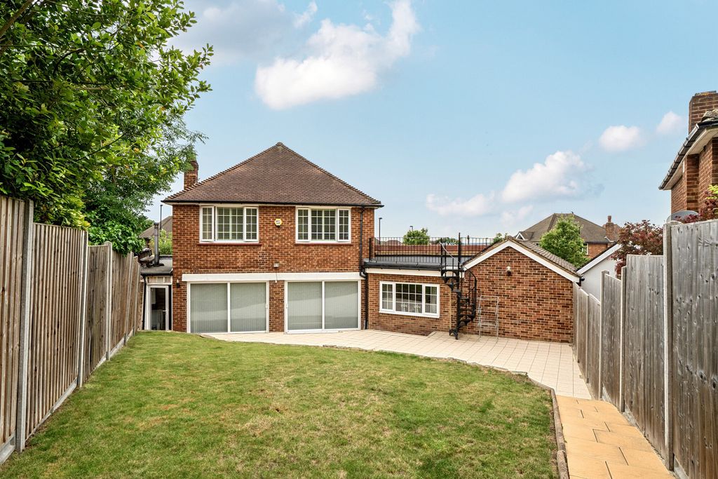 Property photo 3 of 42 1480669-8-6A34085...