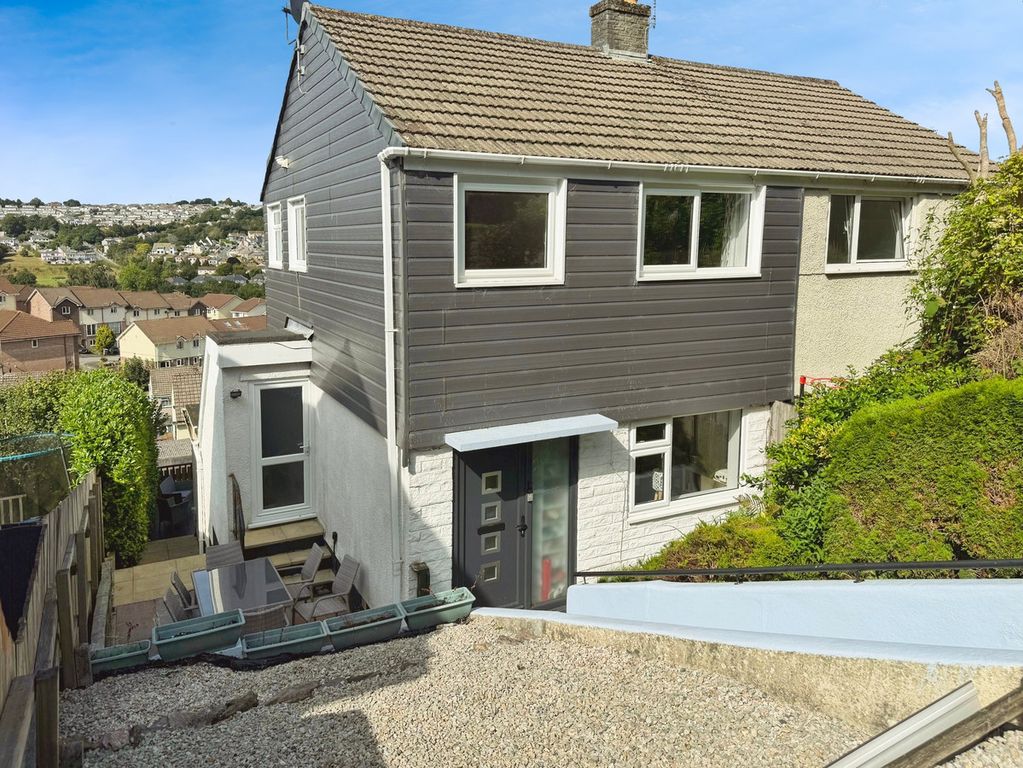 Property photo 1 of 18