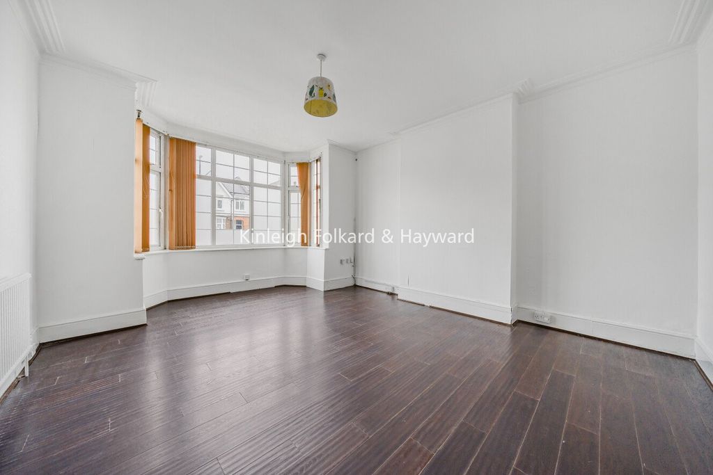 Property photo 2 of 14 Picture No. 02