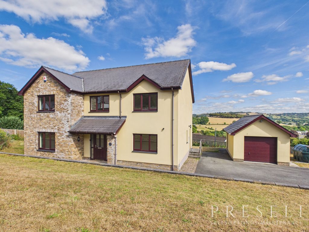 Property photo 1 of 22 Cam04745G0-Pr0107-Still025