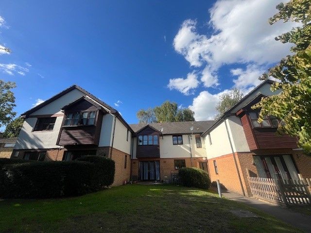 Property photo 1 of 8