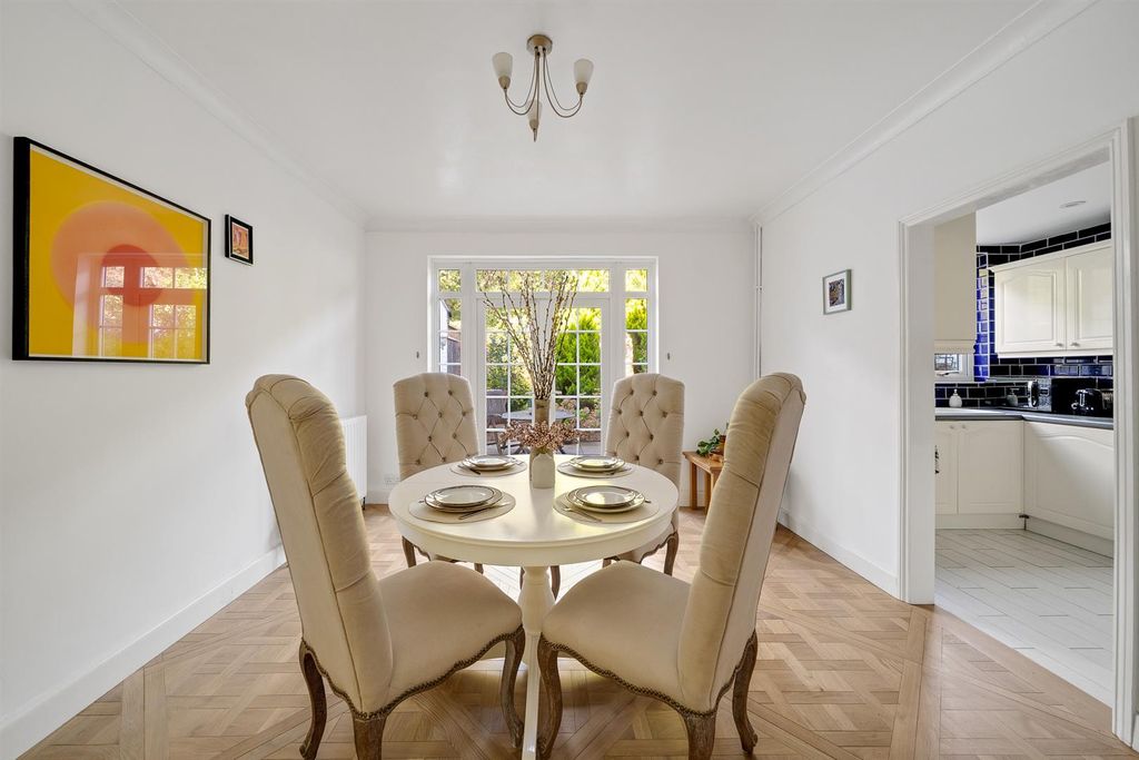 Property photo 3 of 20 Dining Room