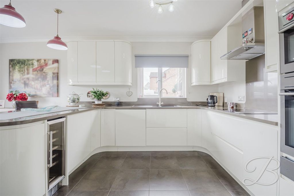 Property photo 3 of 38 Ccltd-45.Jpg