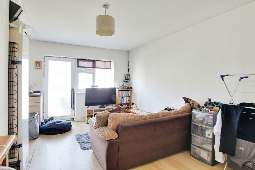 Property photo 2 of 10 Photography