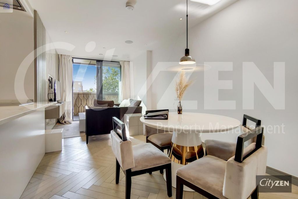 Property photo 1 of 14 Reception (Similar Flat & Furniture)
