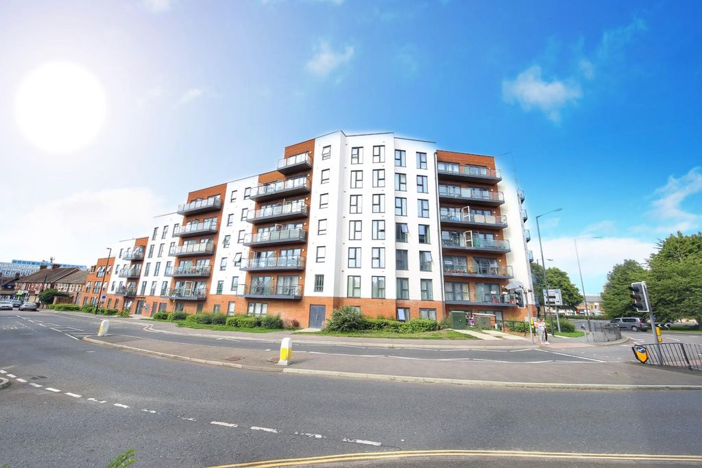 Property photo 1 of 20 De121353-9CD9-4Ae3-Bf3B-502B28504014.Jpg