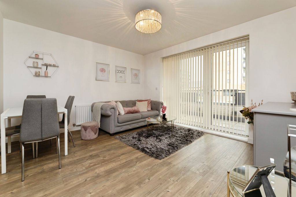 Property photo 2 of 19 Pbox-Img.Jpg