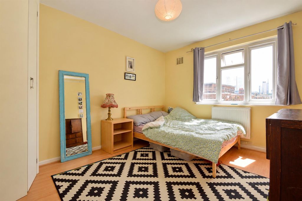 Property photo 3 of 7 Royal Oak Chatgbt Pic.Png