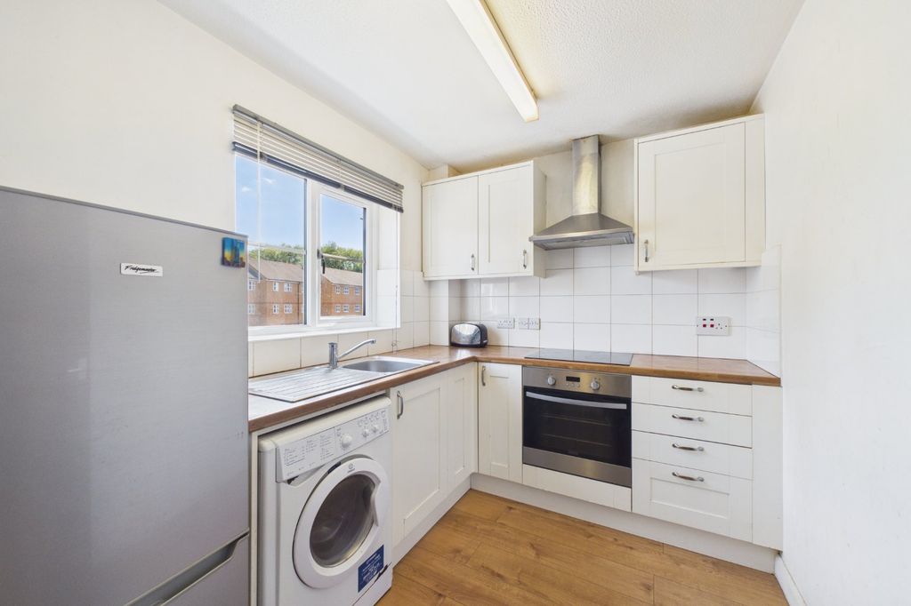 Property photo 2 of 7 Picture No. 03