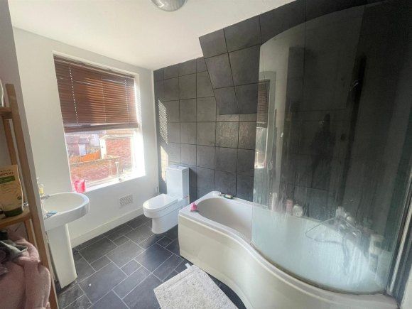 Property photo 3 of 8 9364205.Jpg