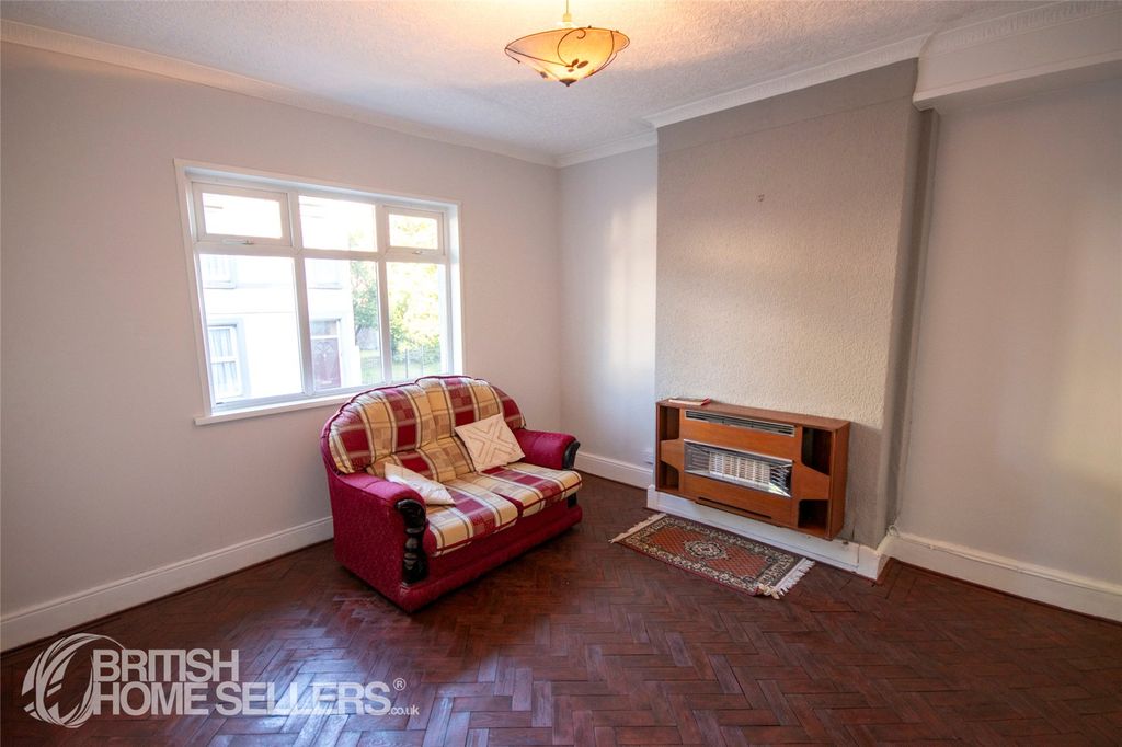 Property photo 3 of 11 Picture No. 10