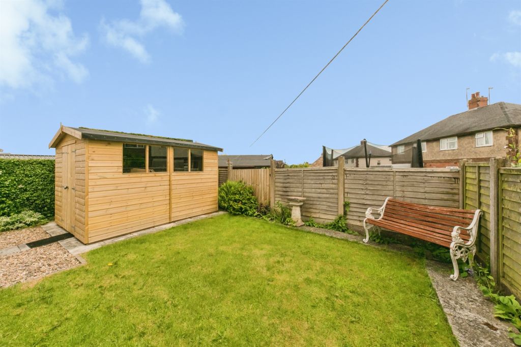 Property photo 2 of 20 Gardens: