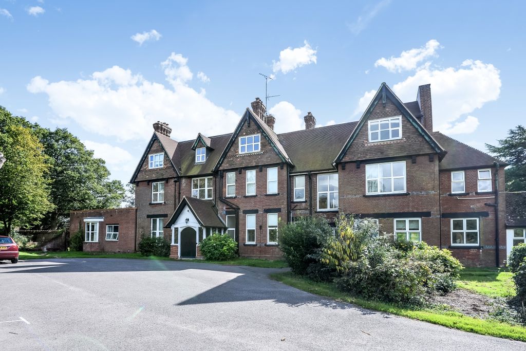 Property photo 1 of 5