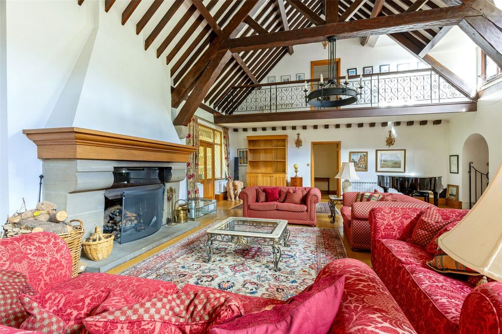 Property photo 3 of 34 Drawing Room