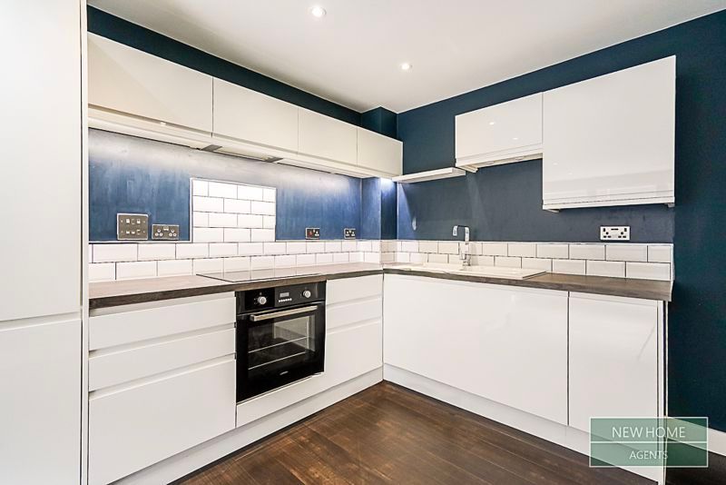 Property photo 3 of 9 Photo 12