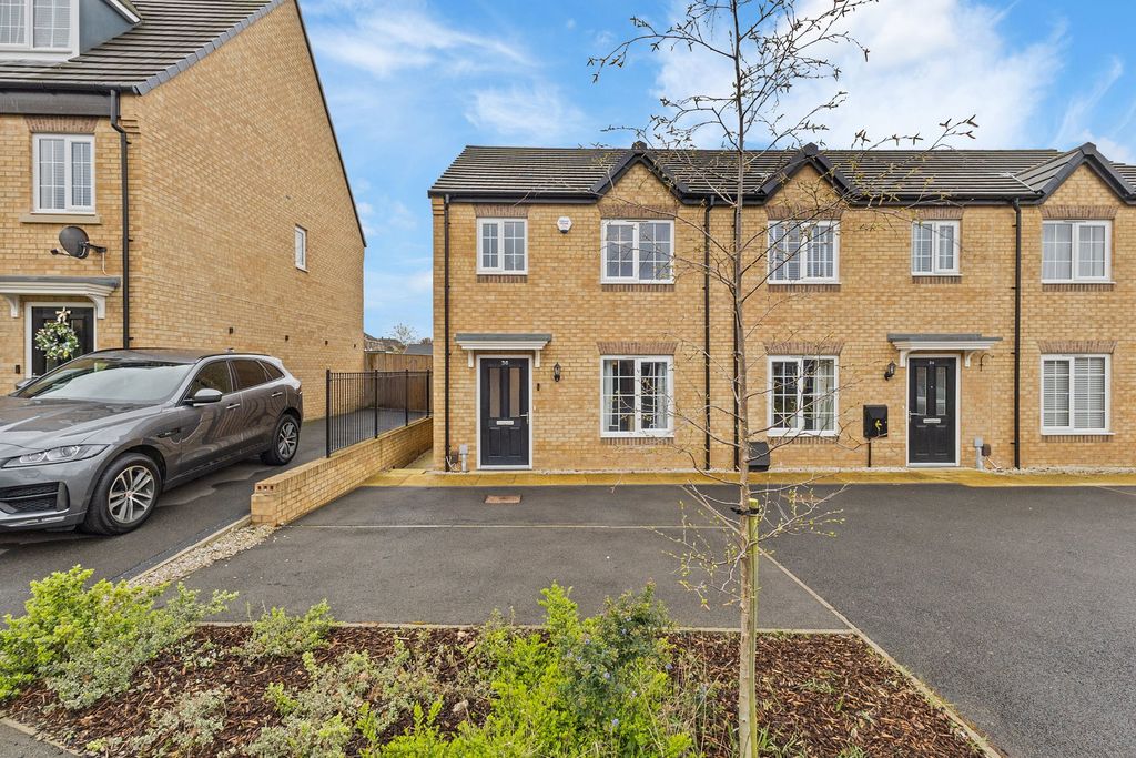 Property photo 1 of 21