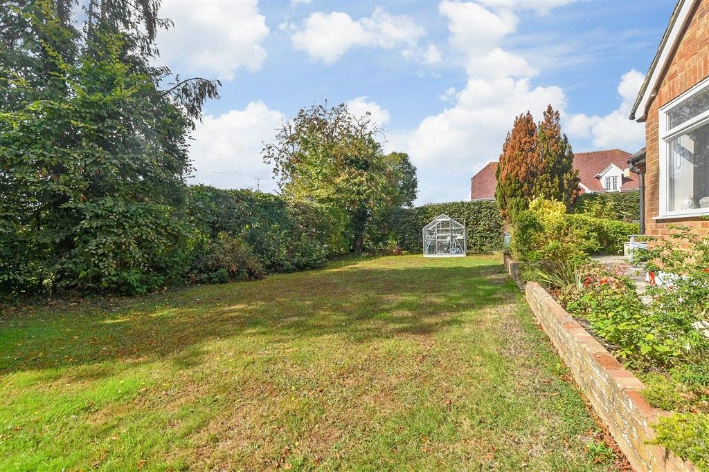 Property photo 1 of 14 Front Garden