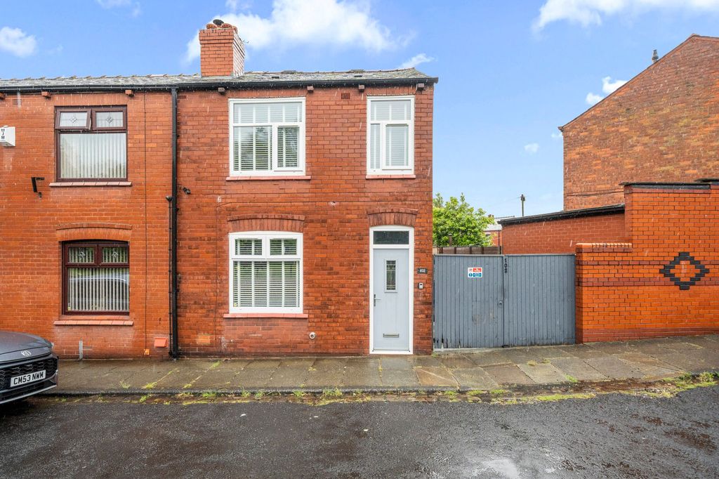 Property photo 1 of 14