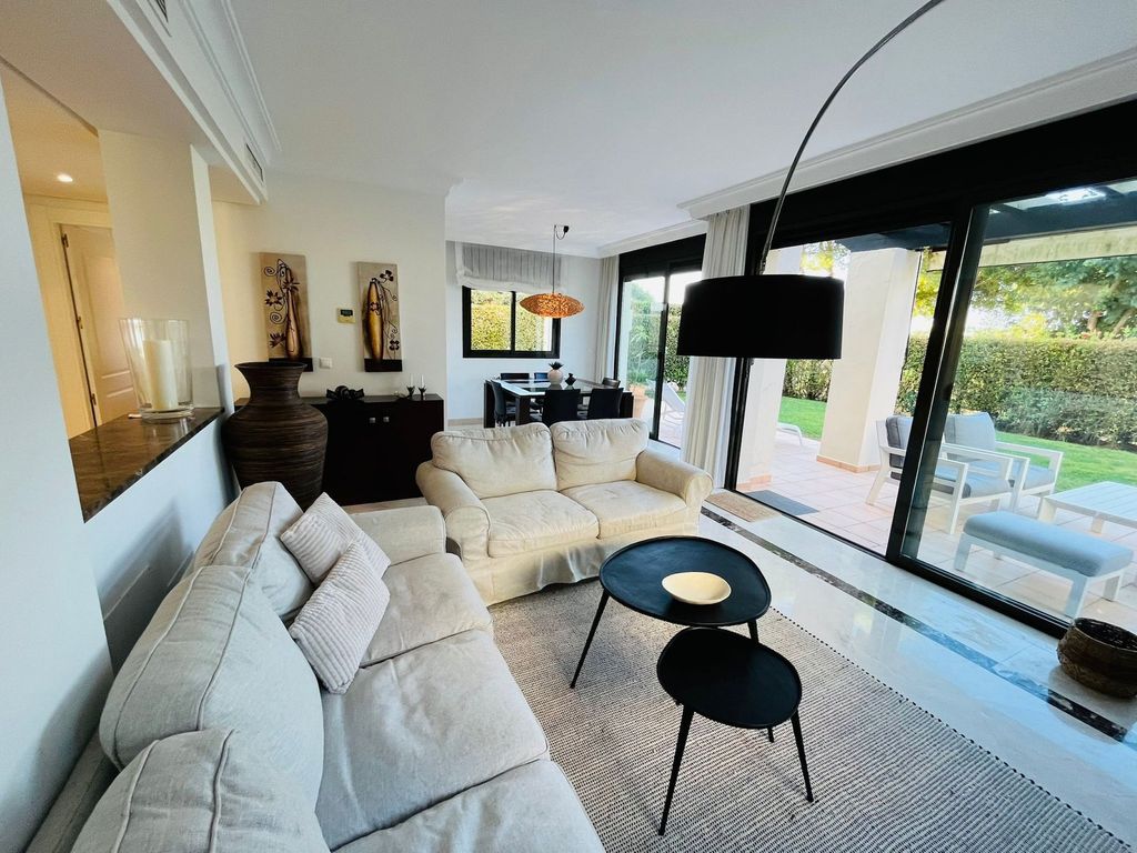 Property photo 2 of 32