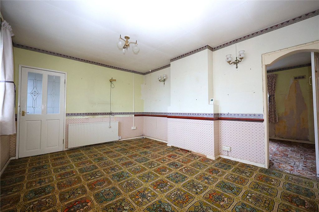 Property photo 2 of 24 Picture No. 10