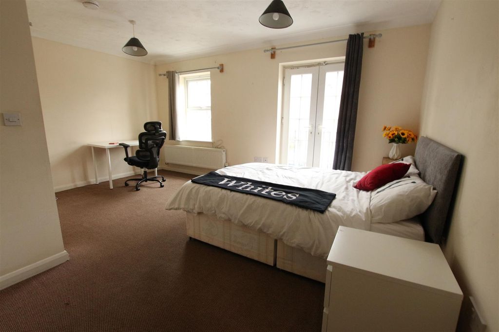 Property photo 2 of 10 Img_2841.Jpg