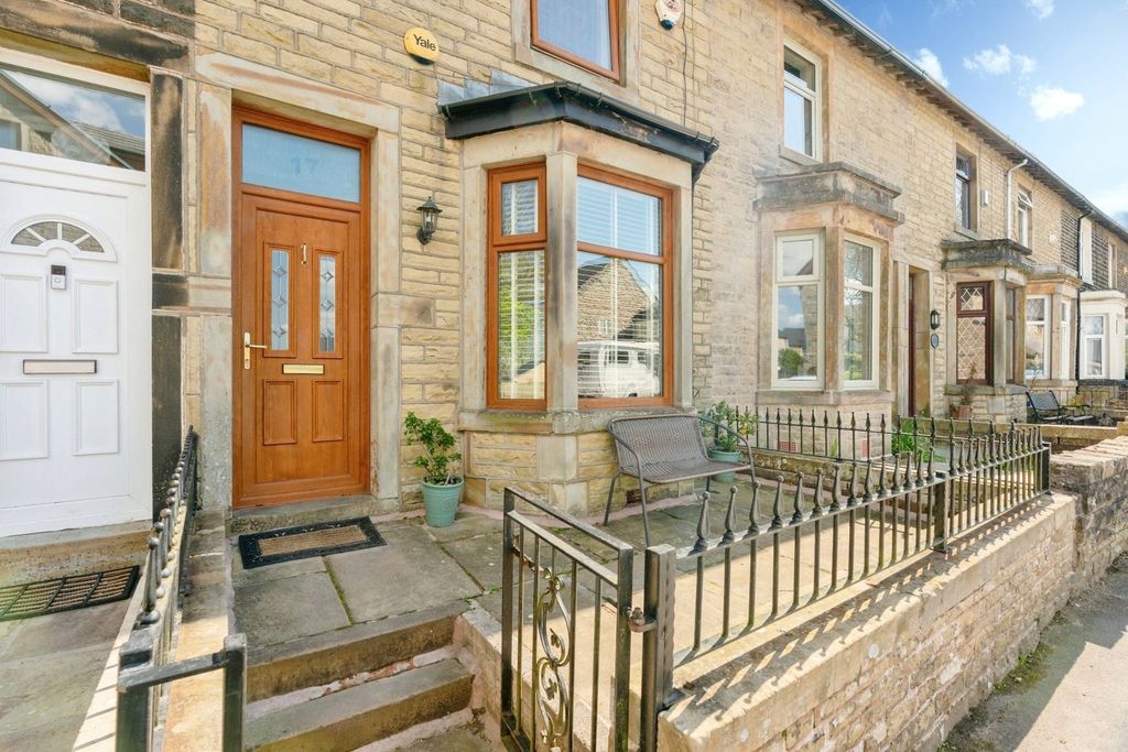 Property photo 1 of 16 Picture No. 02