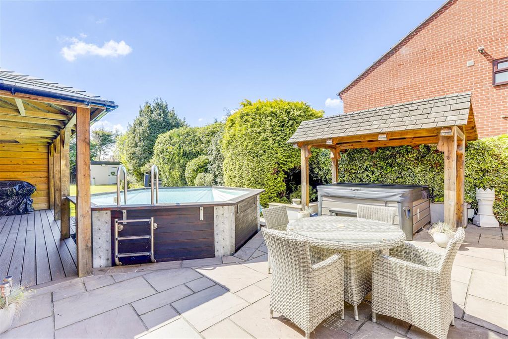 Property photo 3 of 29 100525_46.Jpg