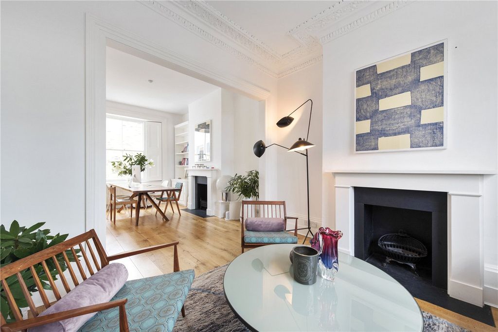 Property photo 3 of 12 Picture No. 04