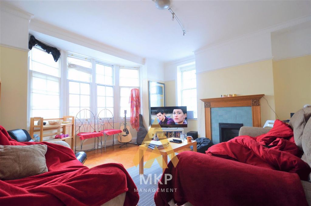 Property photo 2 of 11 2.Png