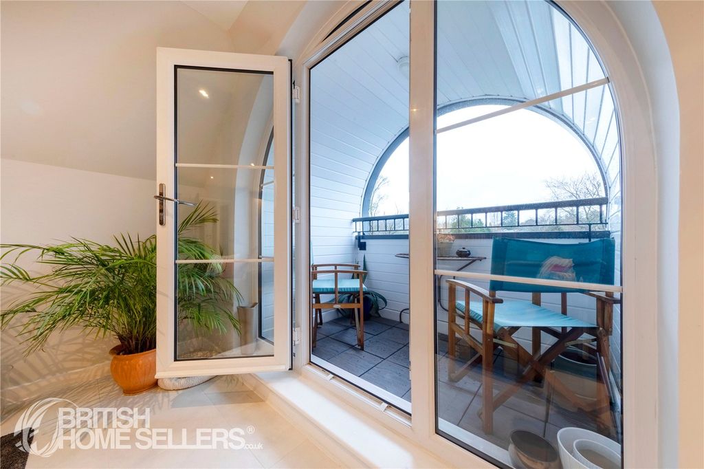 Additional image 5 of 3 bed flat for saleCampden Road, South Croydon CR2