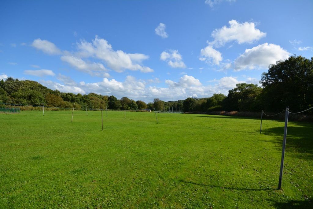 Property photo 2 of 20 Front View